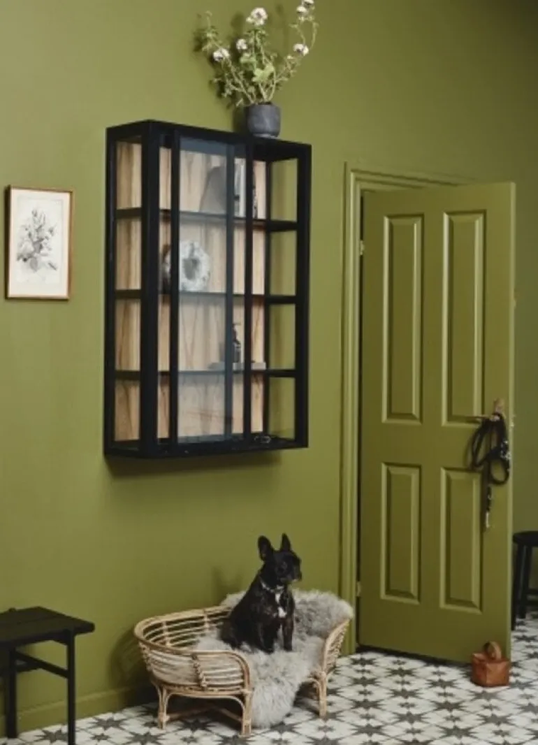 Bei wandkast- zwart