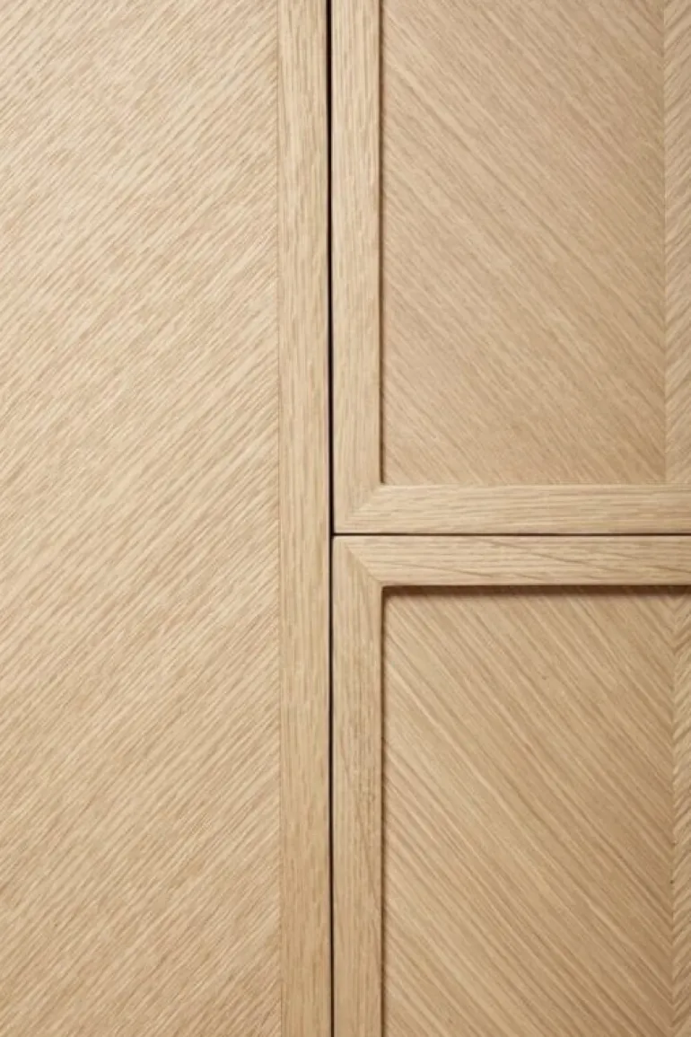 Eiken kast - naturel