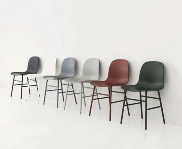 Form Chair stoel staal rood