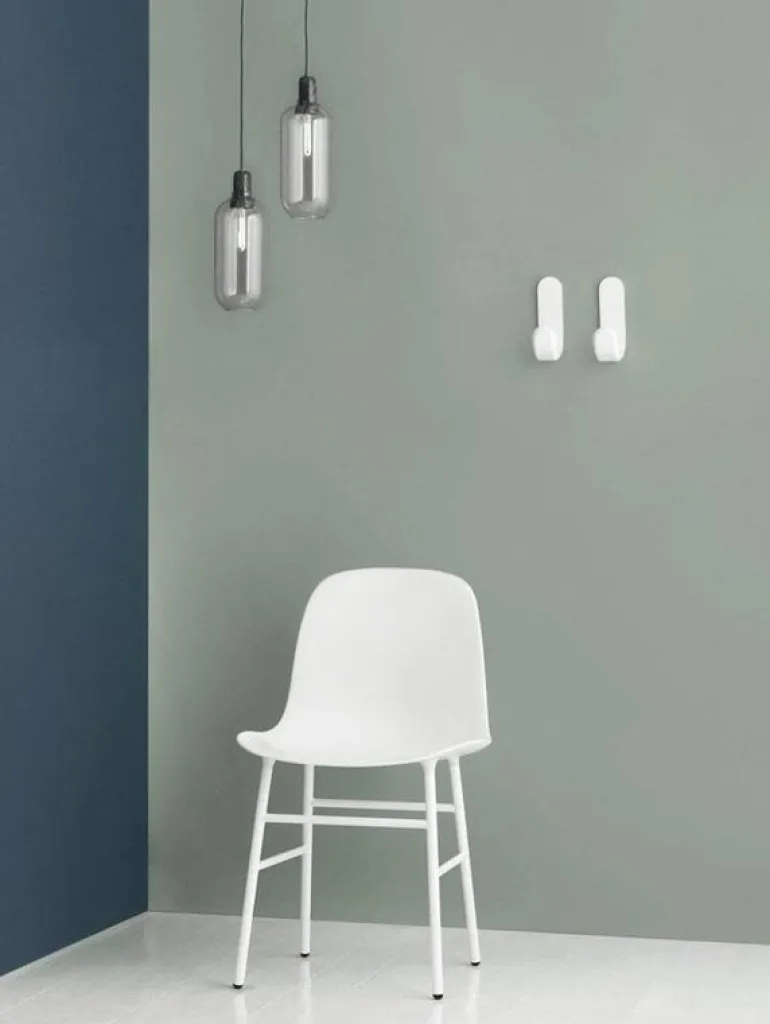 Form Chair stoel staal wit