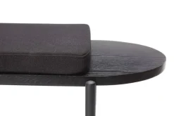 Houten bank met kussen zwart