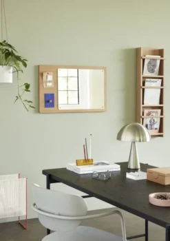 Wandspiegel met prikbord